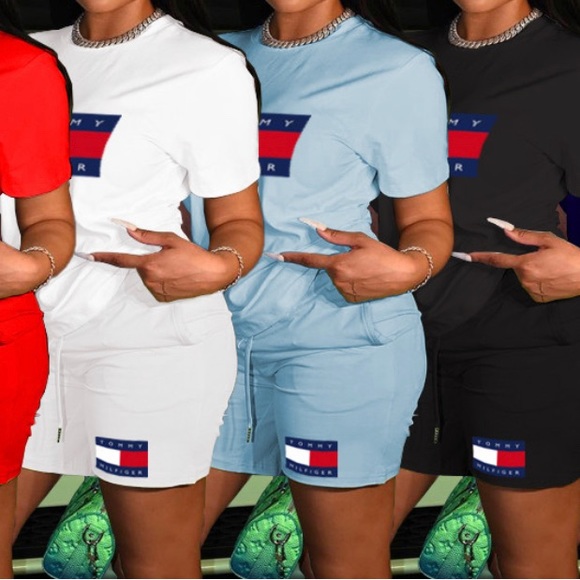 Clothes - Picture 4 of 15